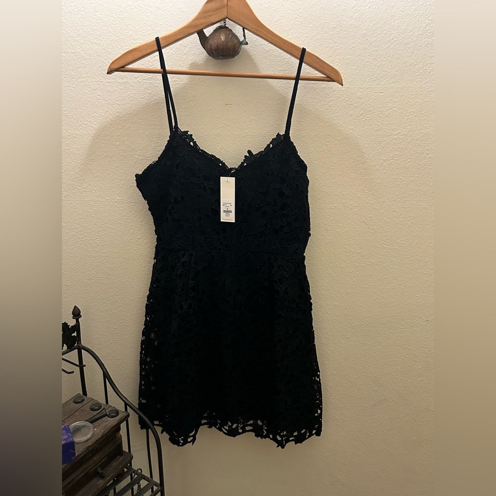 NWT mini Black Lace Dress size medium - Picture 5 of 8